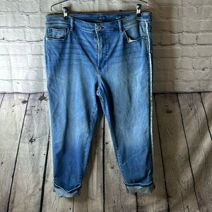 Women’s J.Jill denim straight high rise cuffed hem raw side stripe cropped jeans